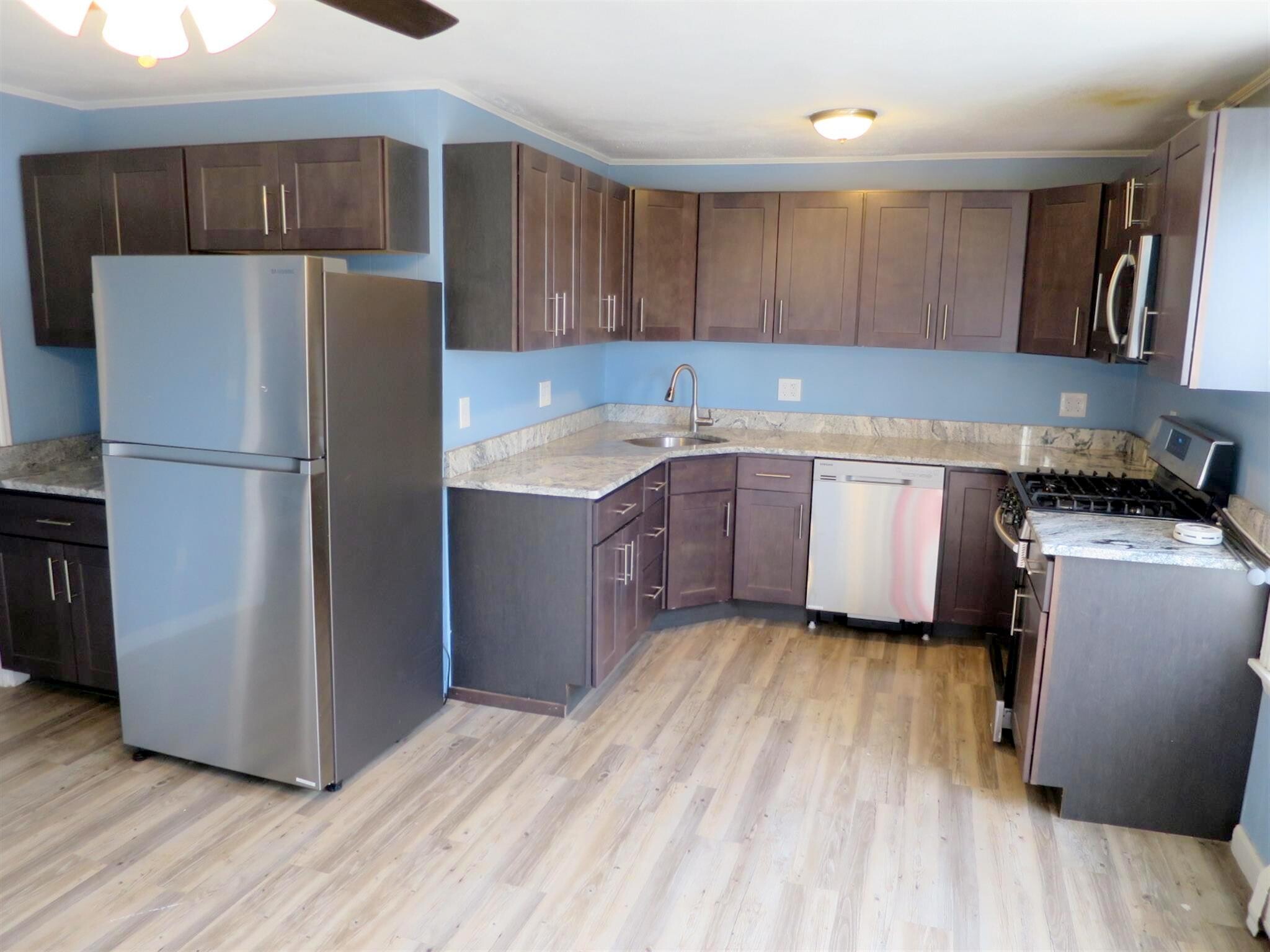Building Photo - 286 Highland Ave