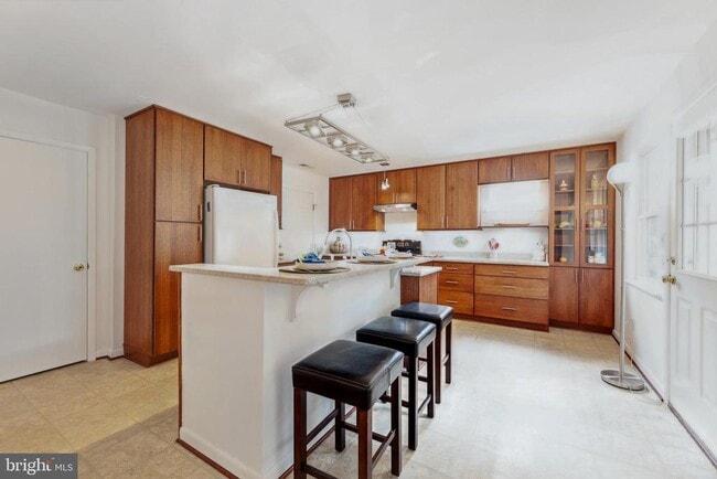 Building Photo - 3538 Devon Dr