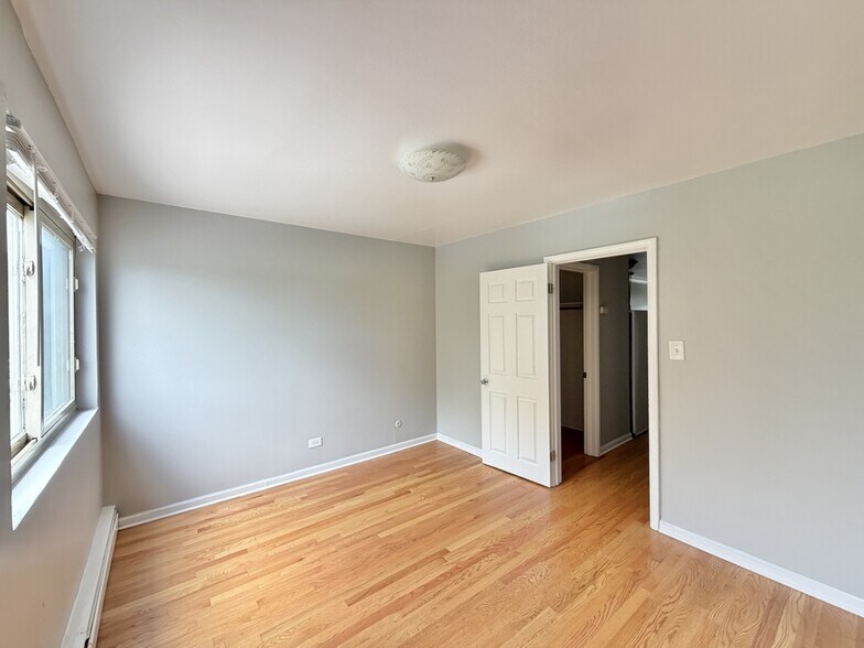 Building Photo - 8500 Waukegan Rd
