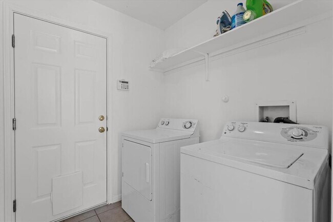 Building Photo - 11724 Dunfries Ln