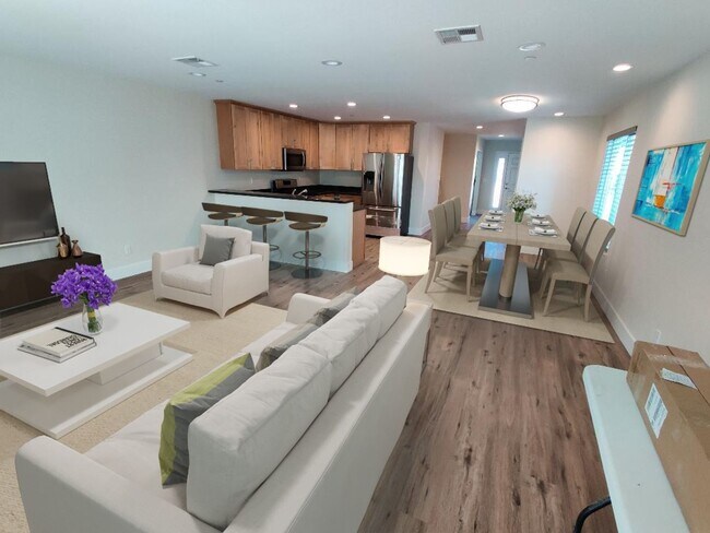 Building Photo - Two-level home located in Coffey Park!