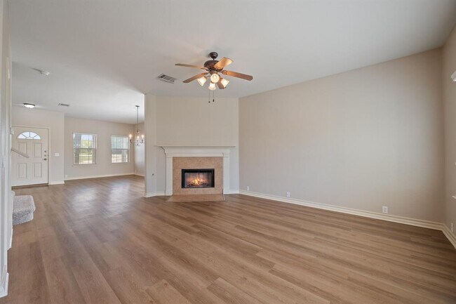 Building Photo - 20925 Texas Meadows Dr