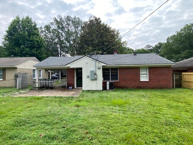 Building Photo - 1623 Delmont Rd