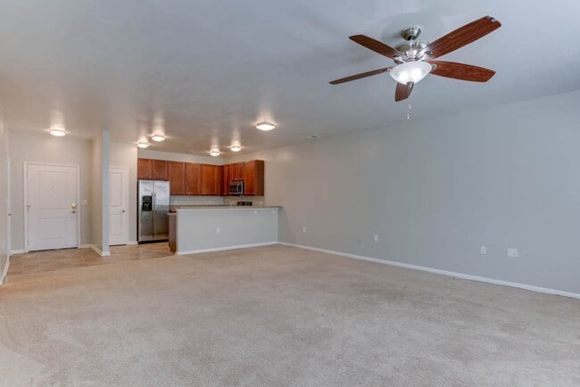 Building Photo - Discover this BEAUTIFUL 2-bedroom home in the sought-after Western Branch area!