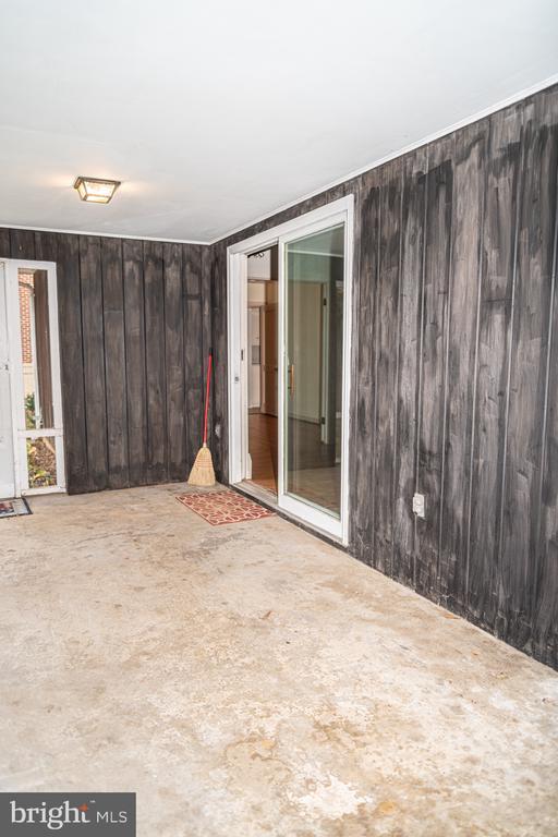 Building Photo - 116 S Union Ave