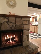 Building Photo - 11 Overlook Ln N