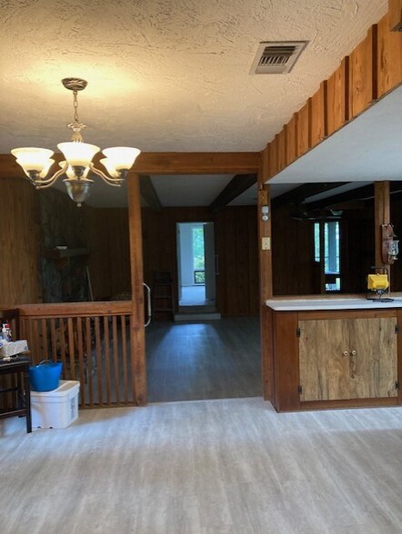 Building Photo - 1750 Braxton Bragg Ln