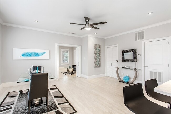 Building Photo - 4719 Junius St