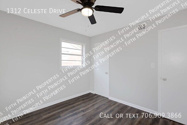 Building Photo - 1312 Celeste Dr