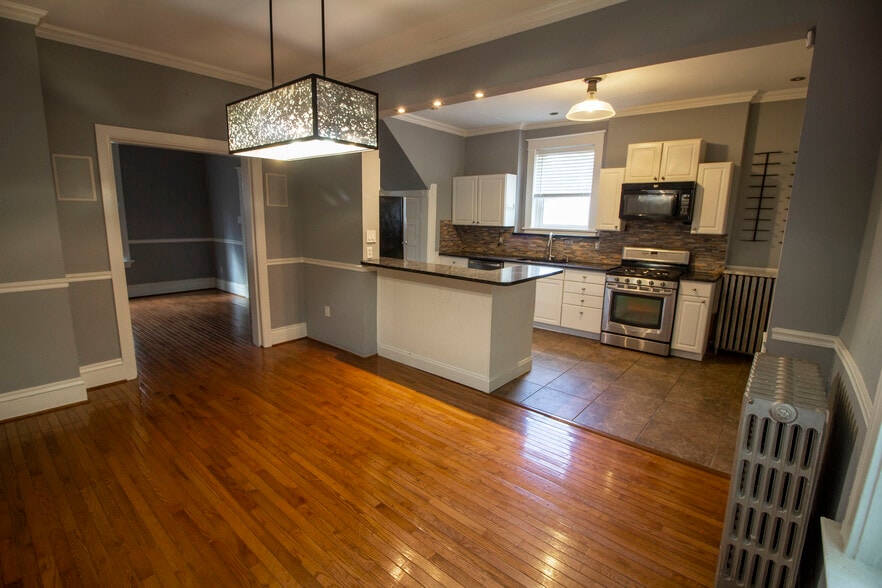 Building Photo - 1034 Blendon Pl