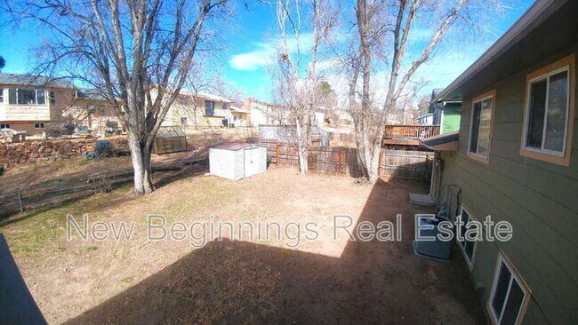 Building Photo - 1204 Commanchero Dr