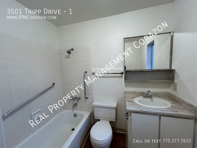 Building Photo - Downstairs 1 Bedroom, 1 Bathroom in Reno c...