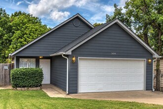 Building Photo - 5644 S Xenophon Ave