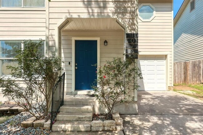 Building Photo - 10732 Marshitahs Way