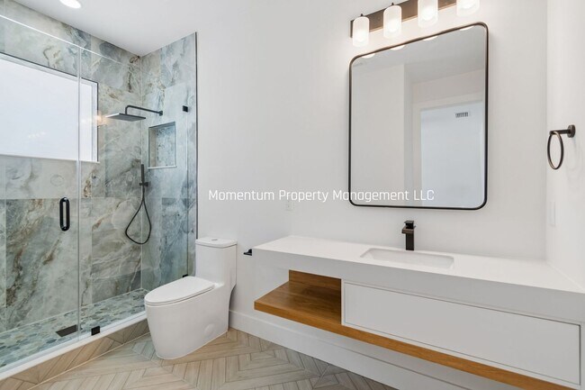 Building Photo - 6401 S Richard Ave