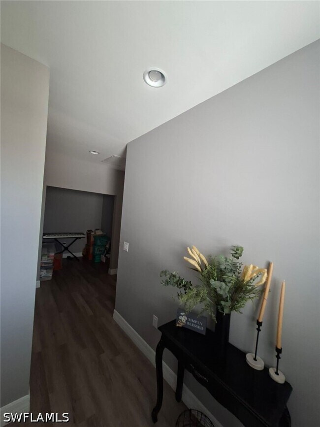 Building Photo - 2360 Burton Ave