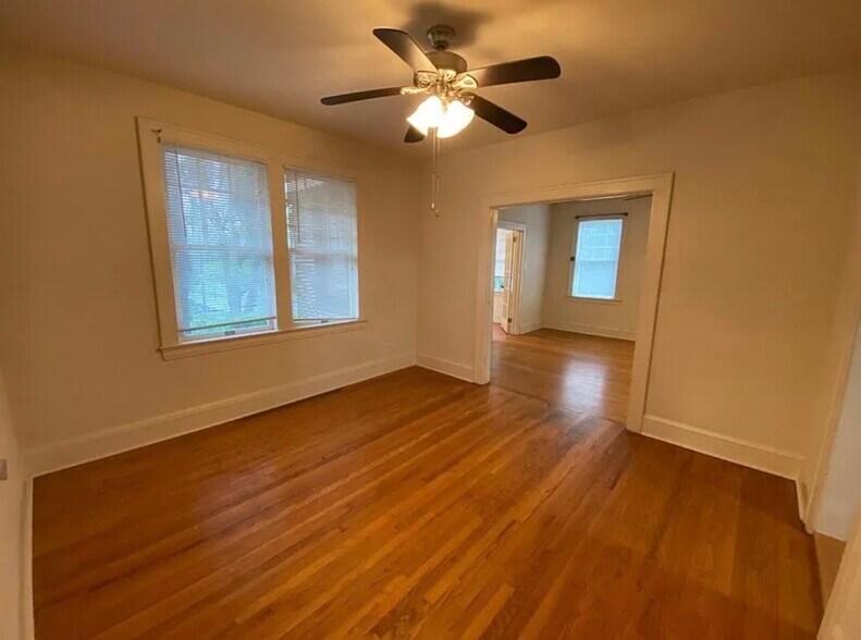 Building Photo - 2839 Saint Johns Ave