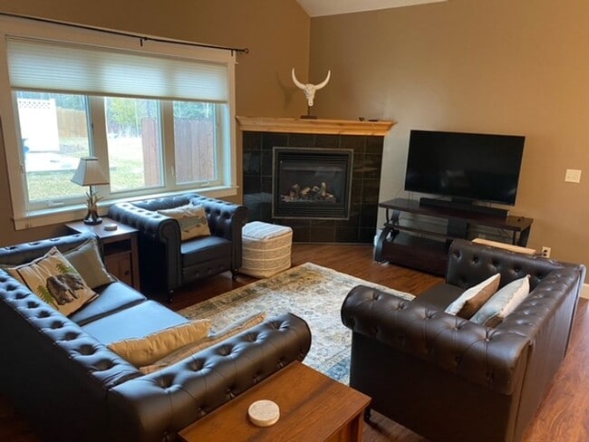 Building Photo - 2 Bed 2 Bath Great Northern Condo