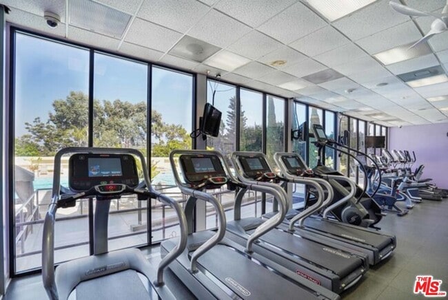 Building Photo - 2160 Century Park E