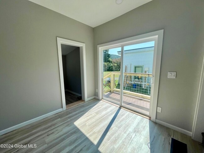 Building Photo - 53 N Park St