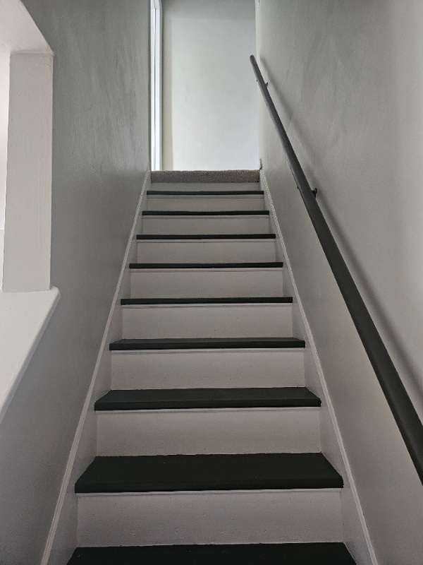 Building Photo - 640 Hollace St