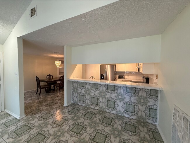 Building Photo - 9011 Ketchwood Dr