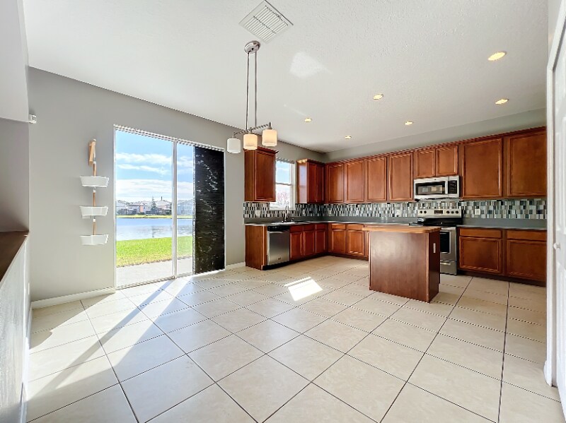 Building Photo - 4804 Adair Oak Dr
