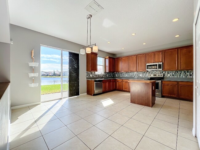 Building Photo - 4804 Adair Oak Dr