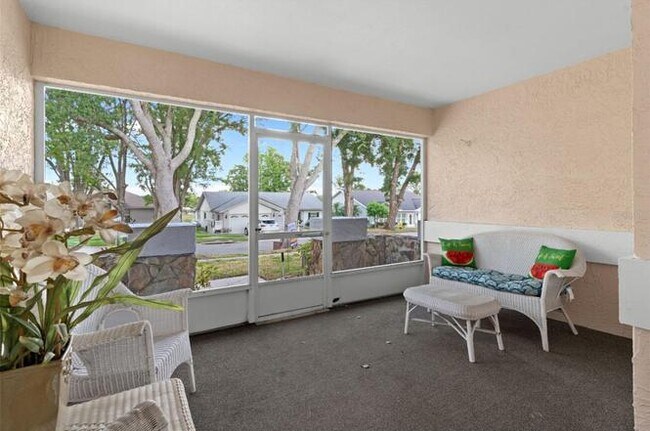 Building Photo - 1218 Gillespie Dr N