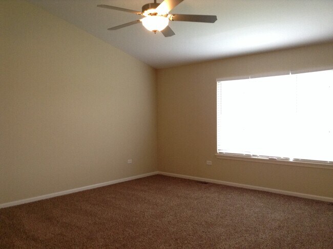 Building Photo - 3801 Cherry Tree Ln