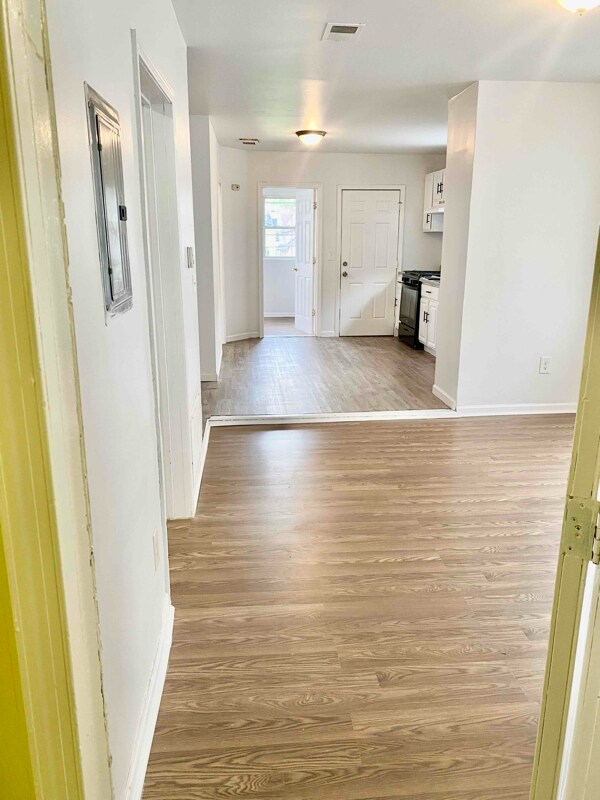 61 Weequahic Ave 61 Weequahic Ave Newark NJ 07112 Apartment Finder