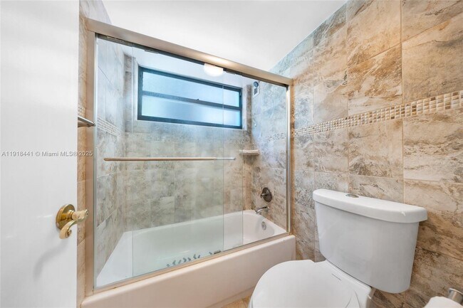 Building Photo - 2841 NE 163rd St