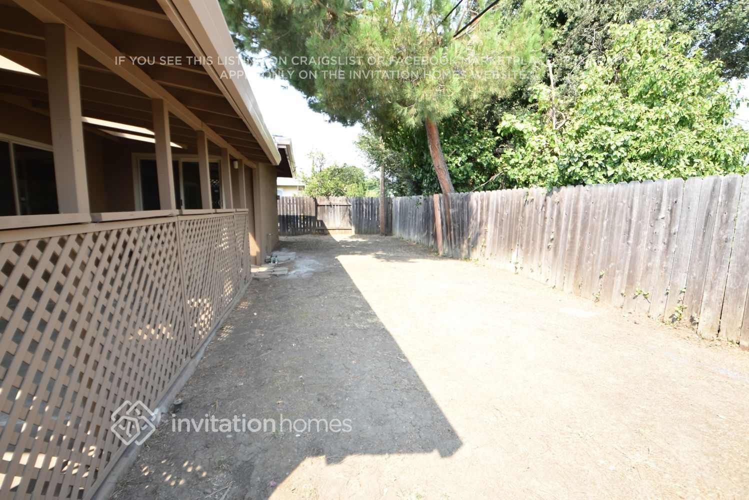 Building Photo - 1036 Breton Dr