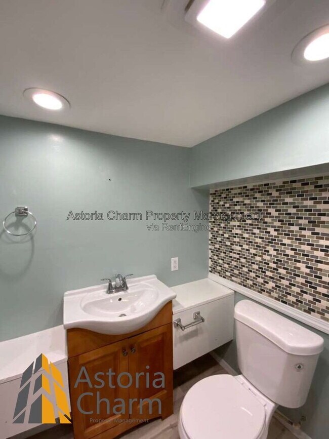 Building Photo - 4020 Gelston Dr