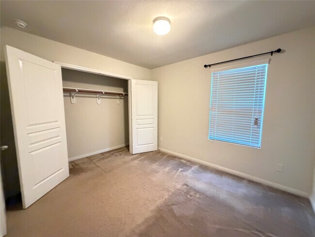 Building Photo - 2538 Bedrock Ln