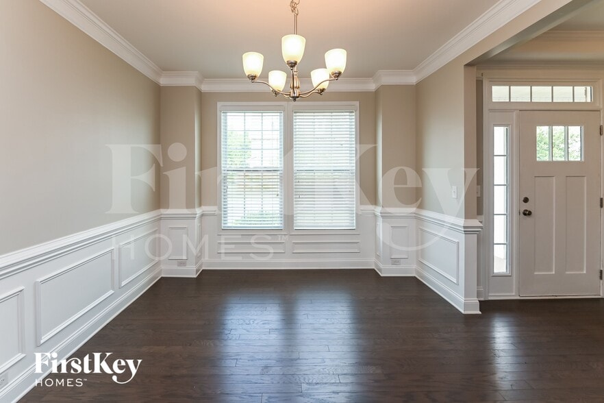 Building Photo - 9725 Rayneridge Drive