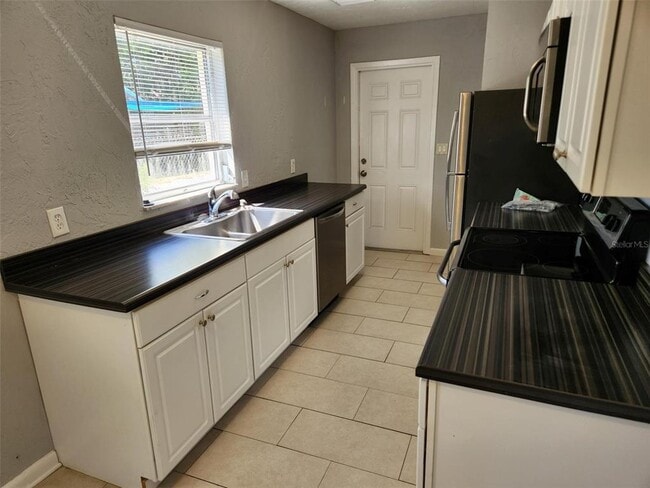 Building Photo - 5219 17th Ave S