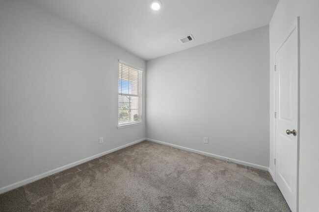 Building Photo - 12927 California Palm Ct