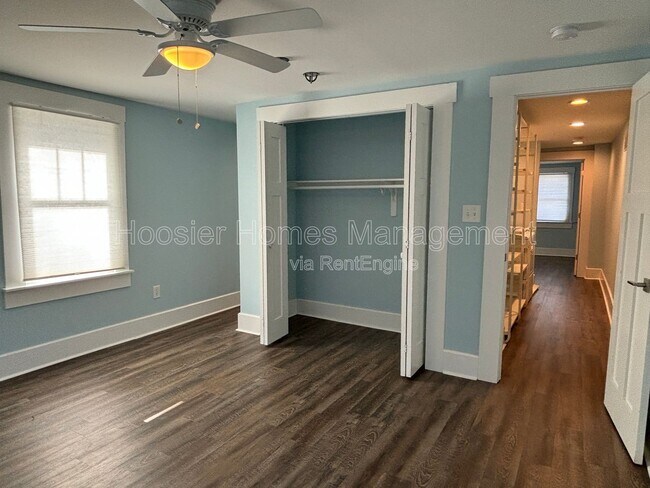 Building Photo - 1524 Bellefontaine St