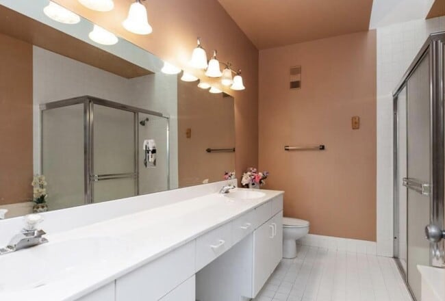 Building Photo - 8351 Sunmeadow Ln