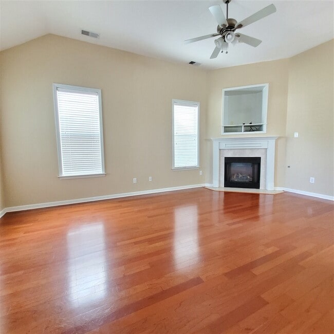 Building Photo - 189 Fleets Island Dr