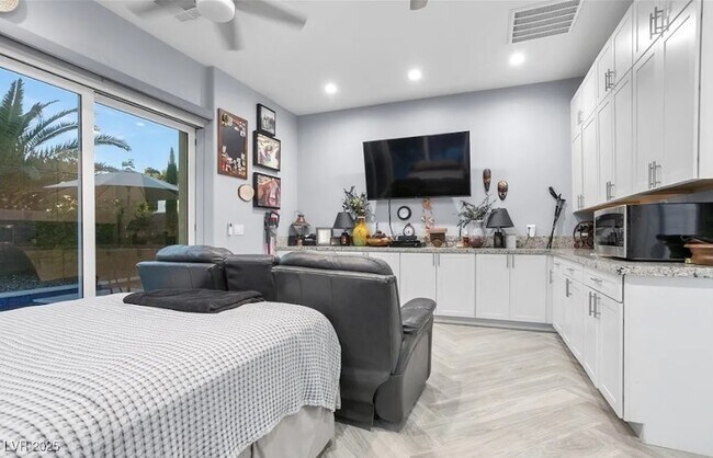 Building Photo - 7277 Sashaying Spirit Ct