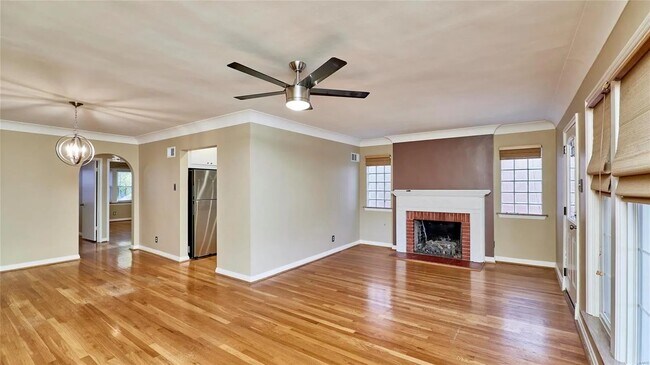 Building Photo - 1120 Terrace Dr
