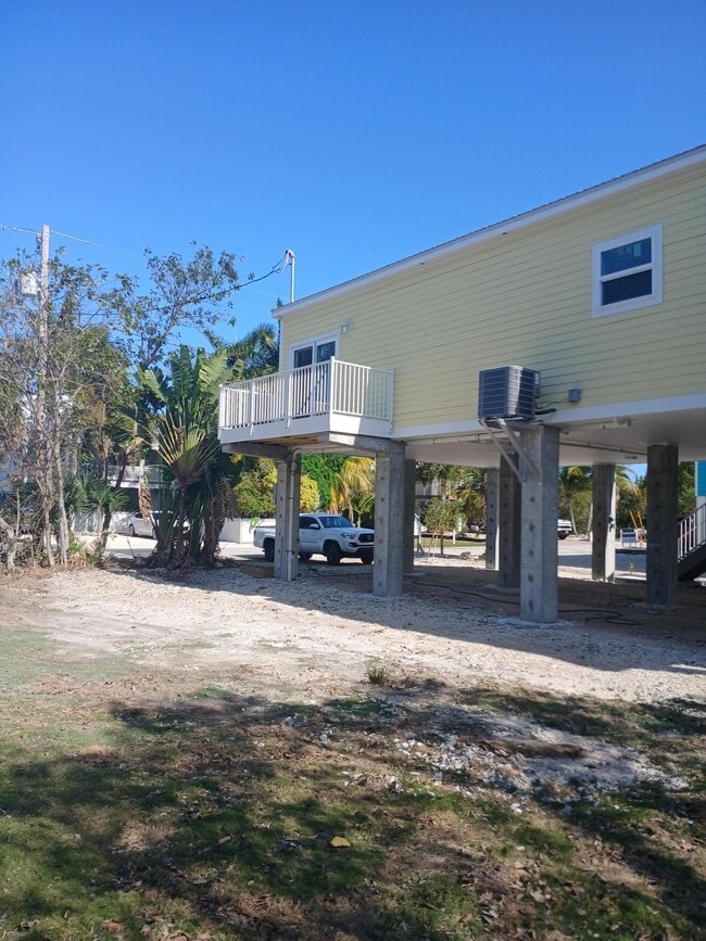 Building Photo - 3930 Gordon Rd