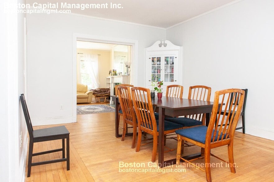 Building Photo - 1743 Commonwealth Avenue