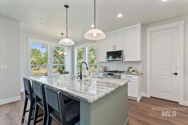 Building Photo - 562 Hidden Mill Ct.