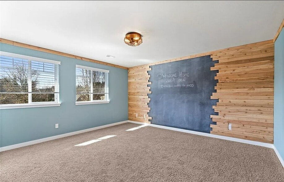 Building Photo - 1621 Bellerive Way SE