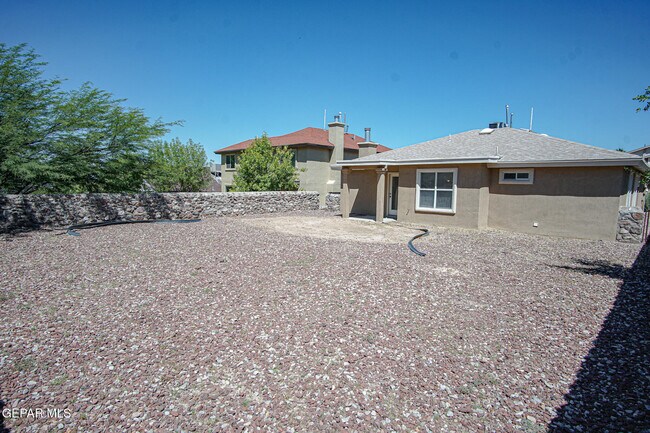 Building Photo - 6724 Dakota Ridge Dr