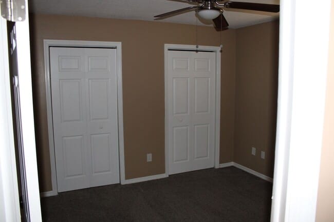 Building Photo - Updated 3 bedroom 2 bath in Greenbrook Estates