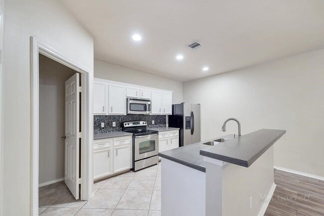 Building Photo - 3019 Palmer St